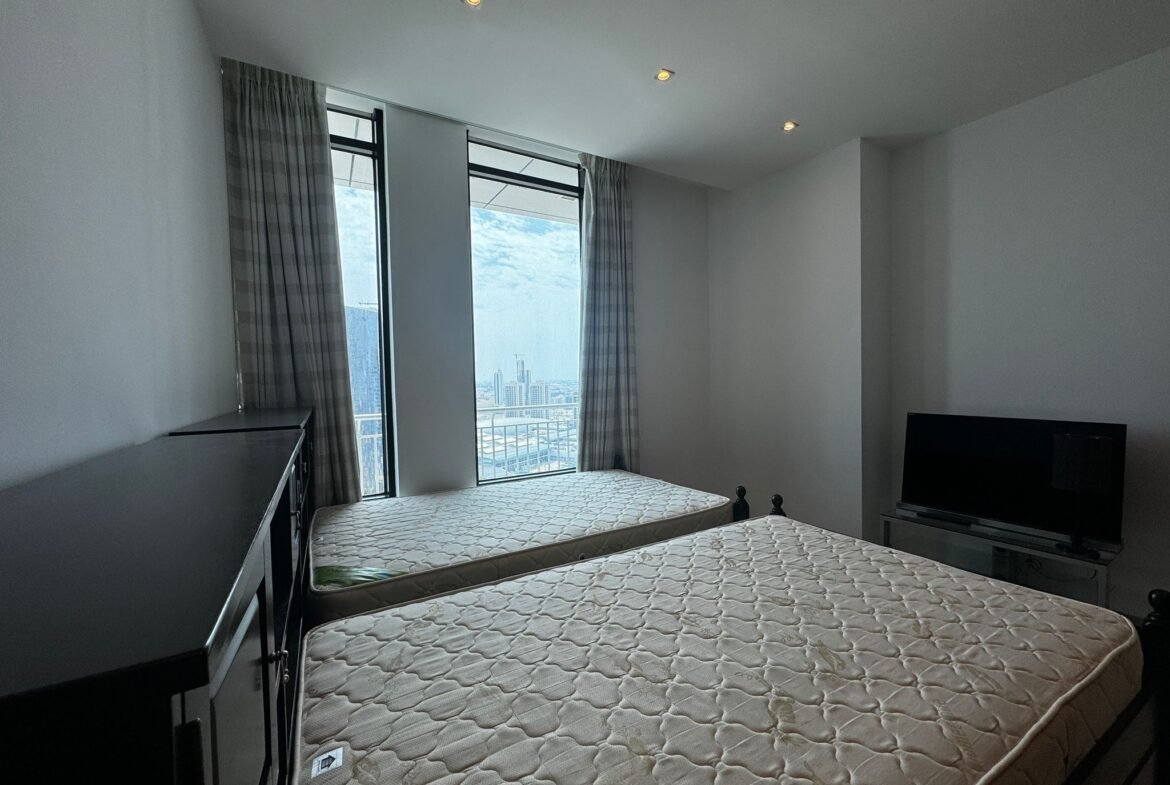 Exclusive Sea-View 2-Bedroom Apartment In The Center of Seef.