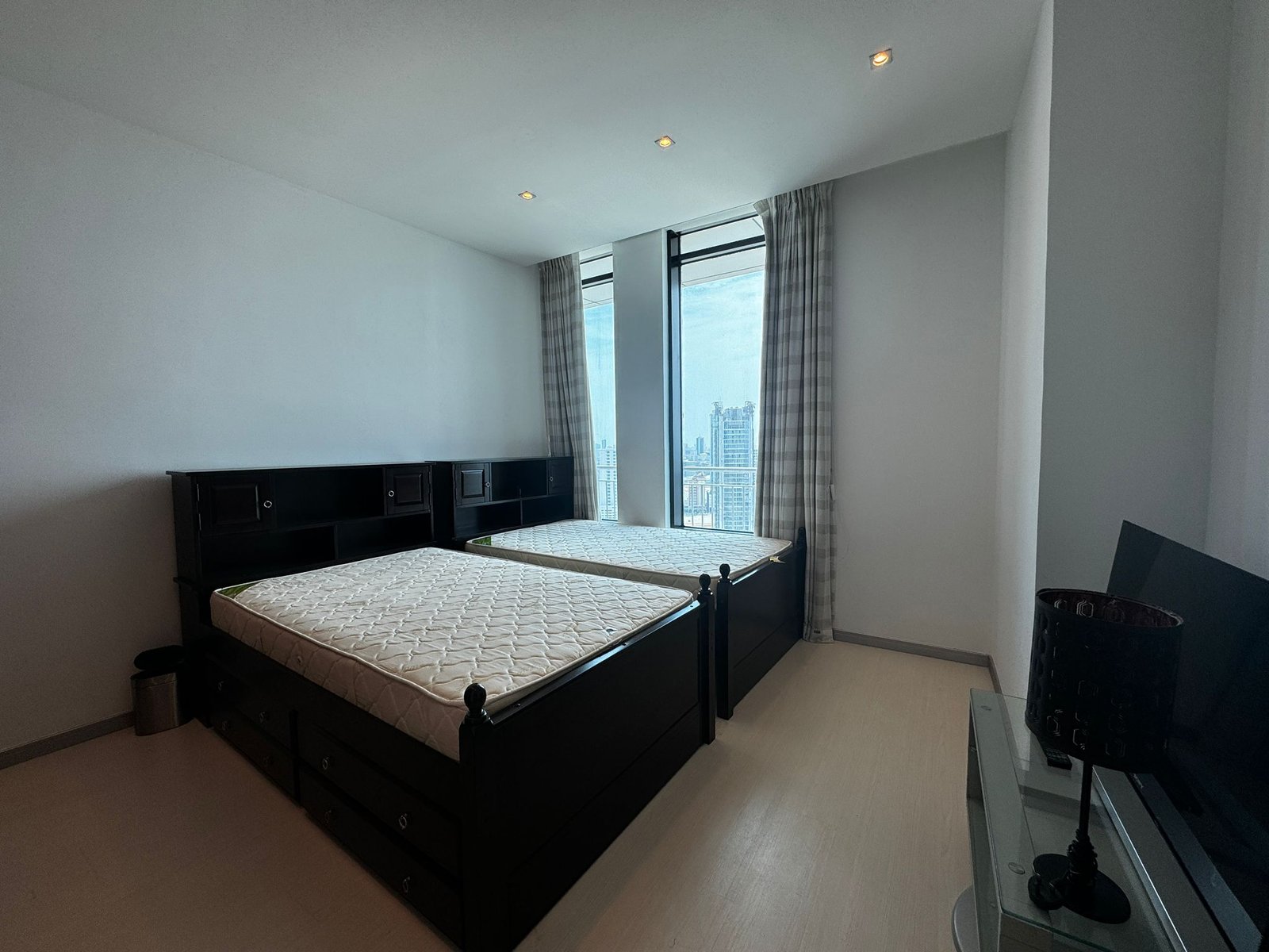 Exclusive Sea-View 2-Bedroom Apartment In The Center of Seef.