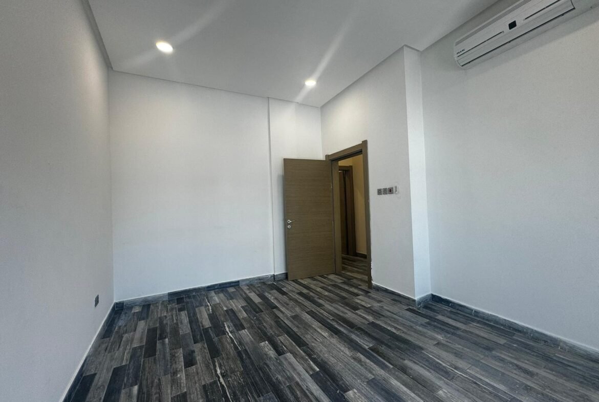 CityView Affordable 2-Bedroom Apartment In The Center of Zinj.