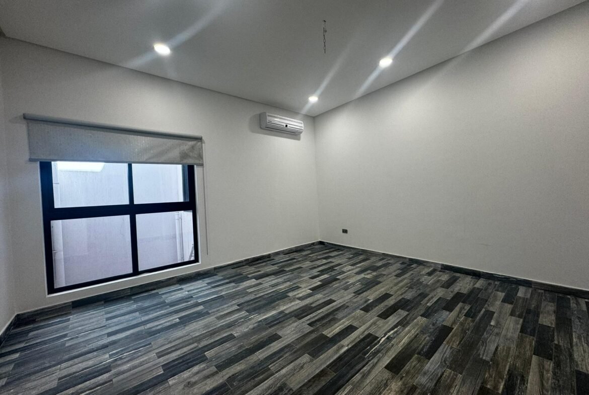 CityView Affordable 2-Bedroom Apartment In The Center of Zinj.