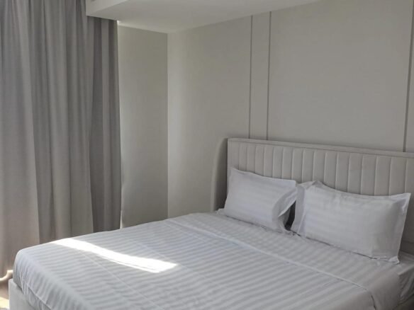 Luxury SeaView 2-Bedroom Apartment In The Center of Amwaj.