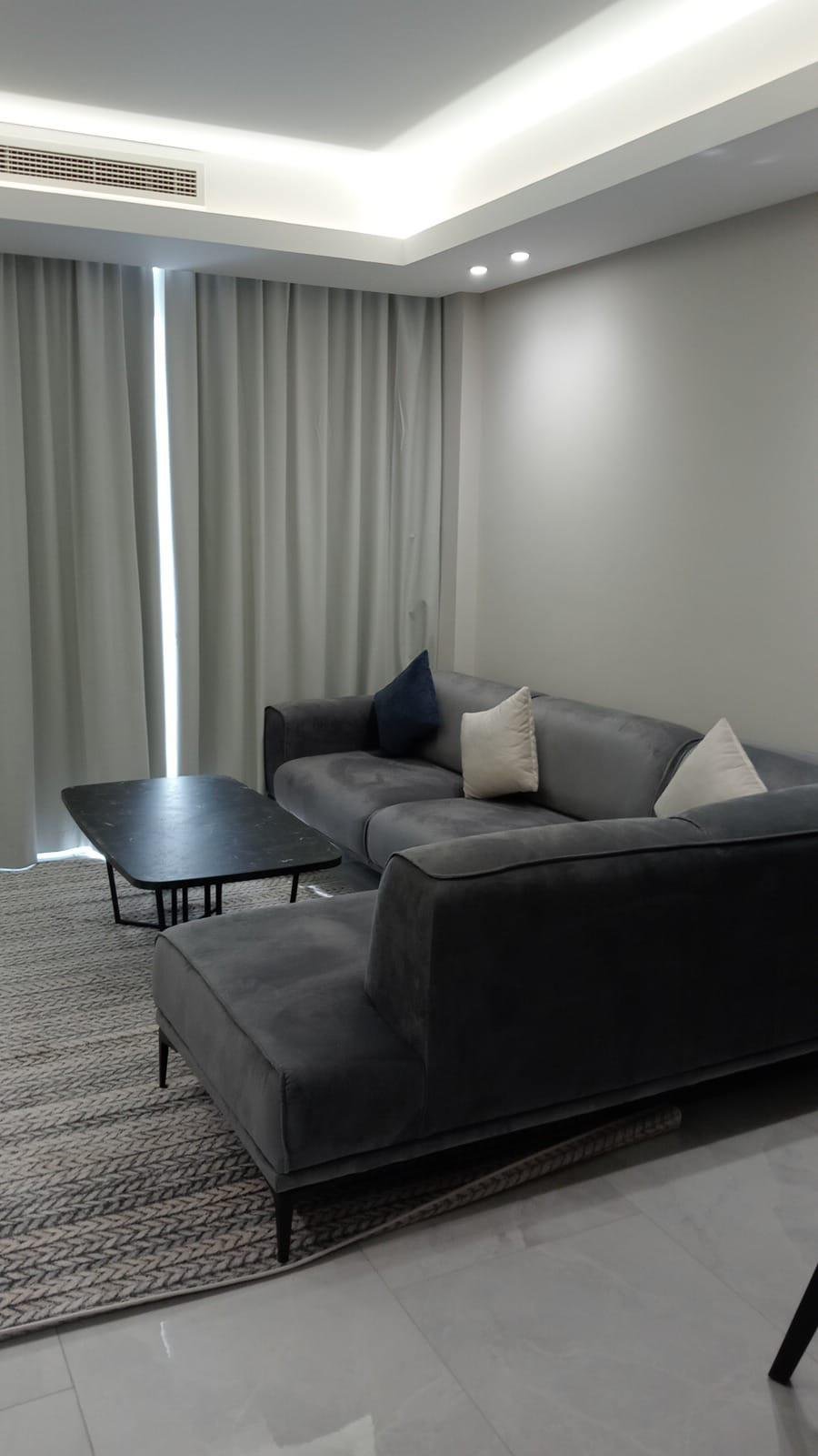Luxury SeaView 2-Bedroom Apartment In The Center of Amwaj.