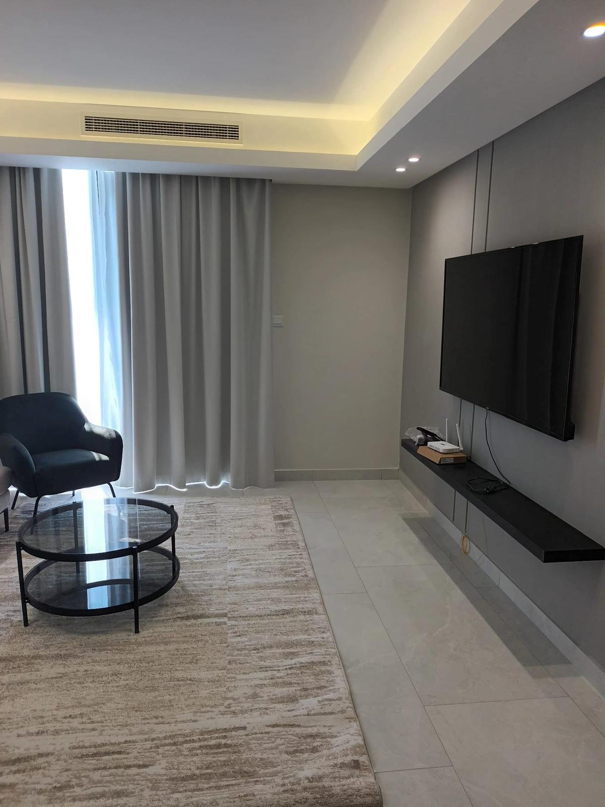 Luxury SeaView 2-Bedroom Apartment In The Center of Amwaj.
