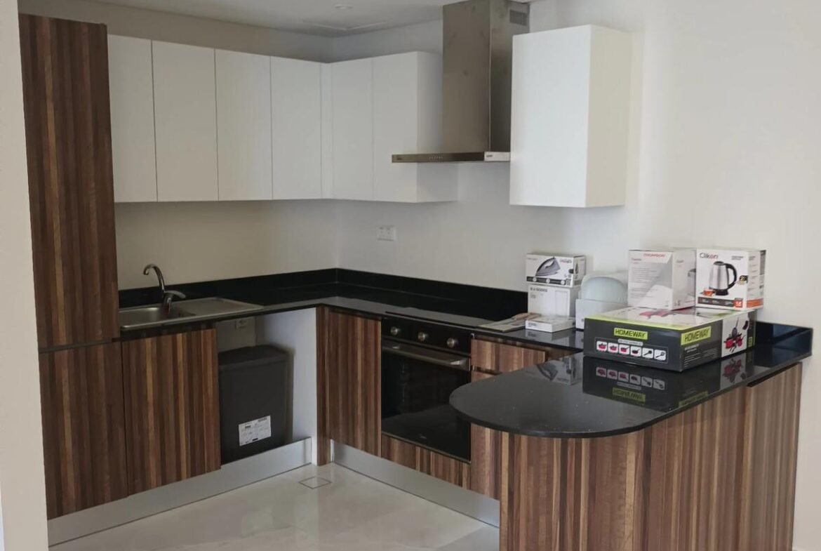 Luxury SeaView 2-Bedroom Apartment In The Center of Amwaj.