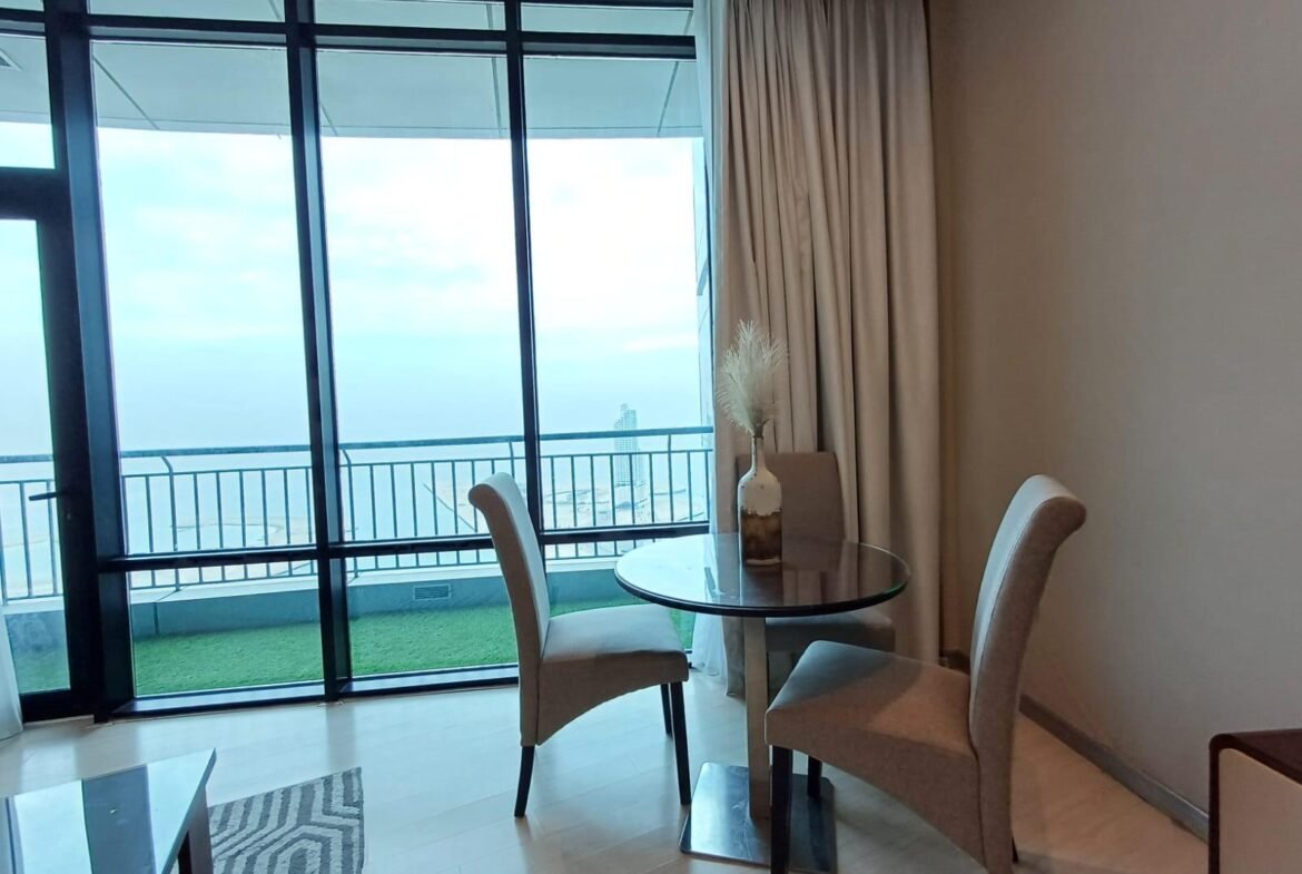 Luxury Sea-View 1-BHK Apartment In The Center of Seef.