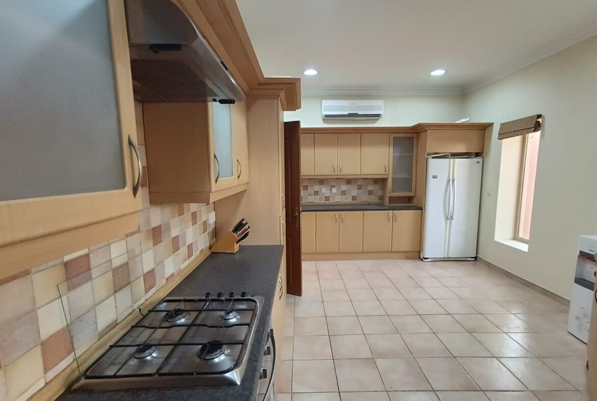Luxury 2-BHK Apartment In The Center of Seef.