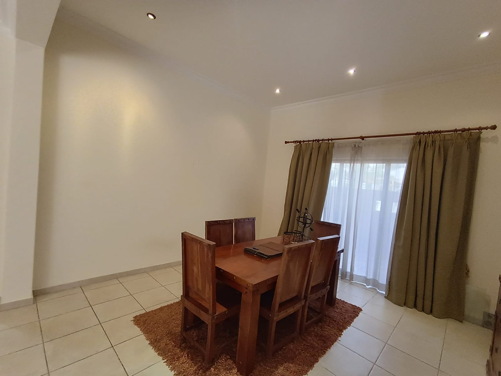 Luxury 2-BHK Apartment In The Center of Seef.