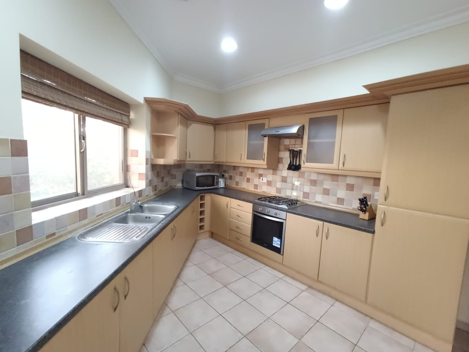 Luxury 2-BHK Apartment In The Center of Seef.