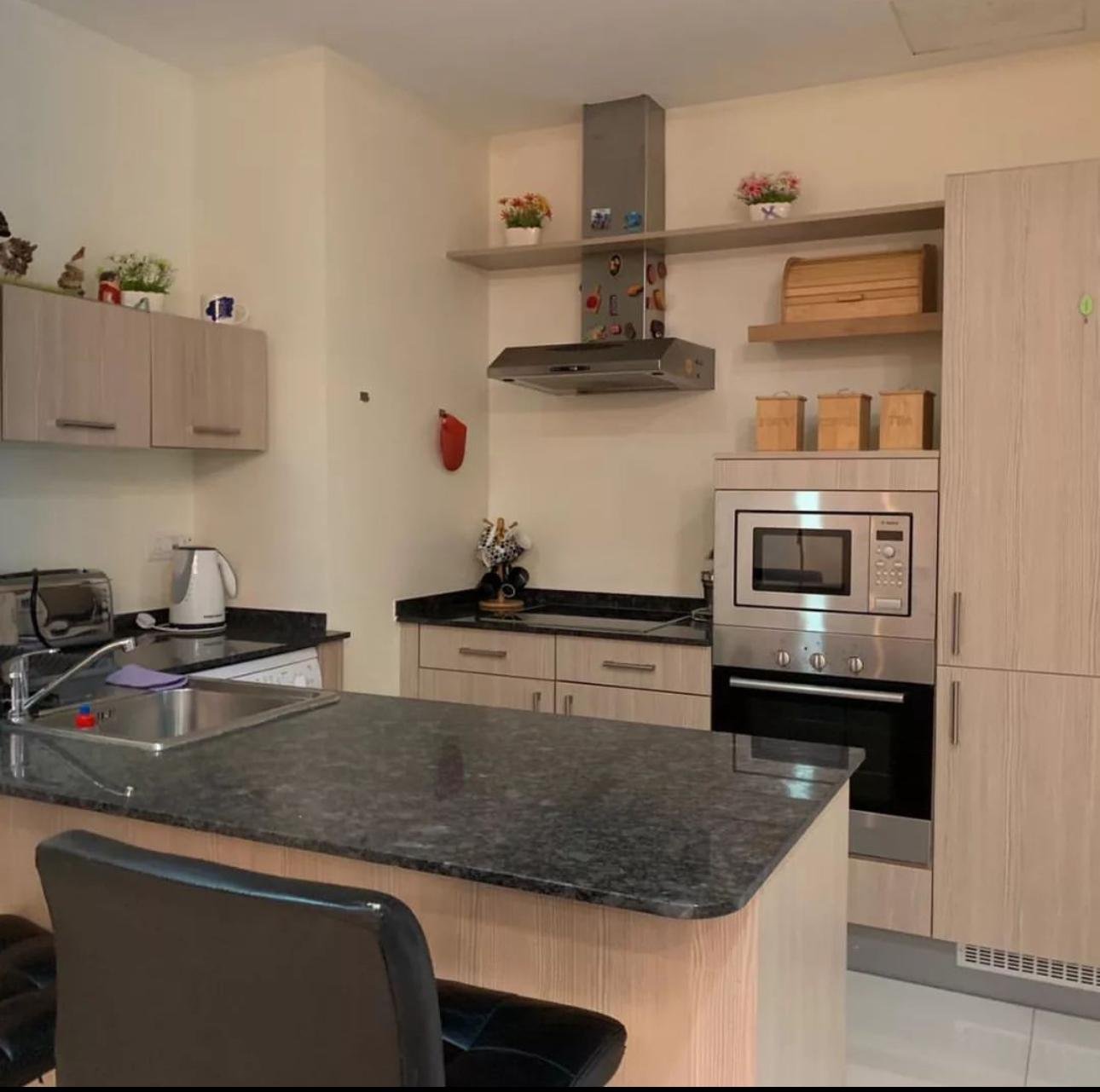 Luxury 1-Bedroom Apartment for Rent in The Center Of Seef