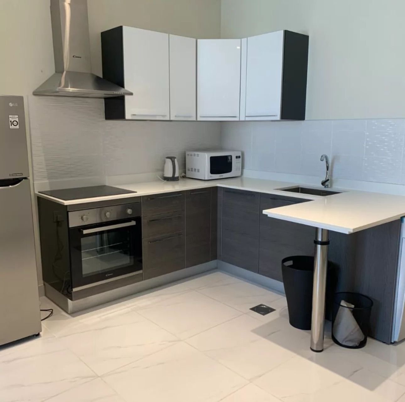 Luxury 1-Bedroom Studio for Rent in The Center Of Seef