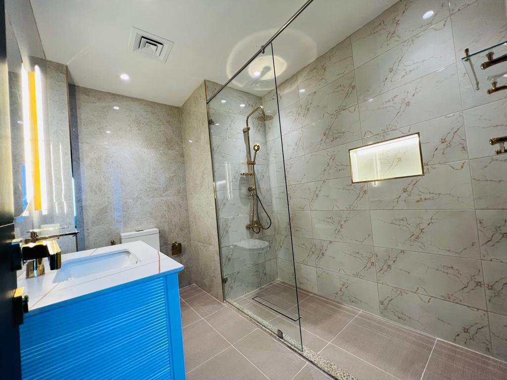 Luxury 2-Bedroom Apartment In The Heart of Seef.