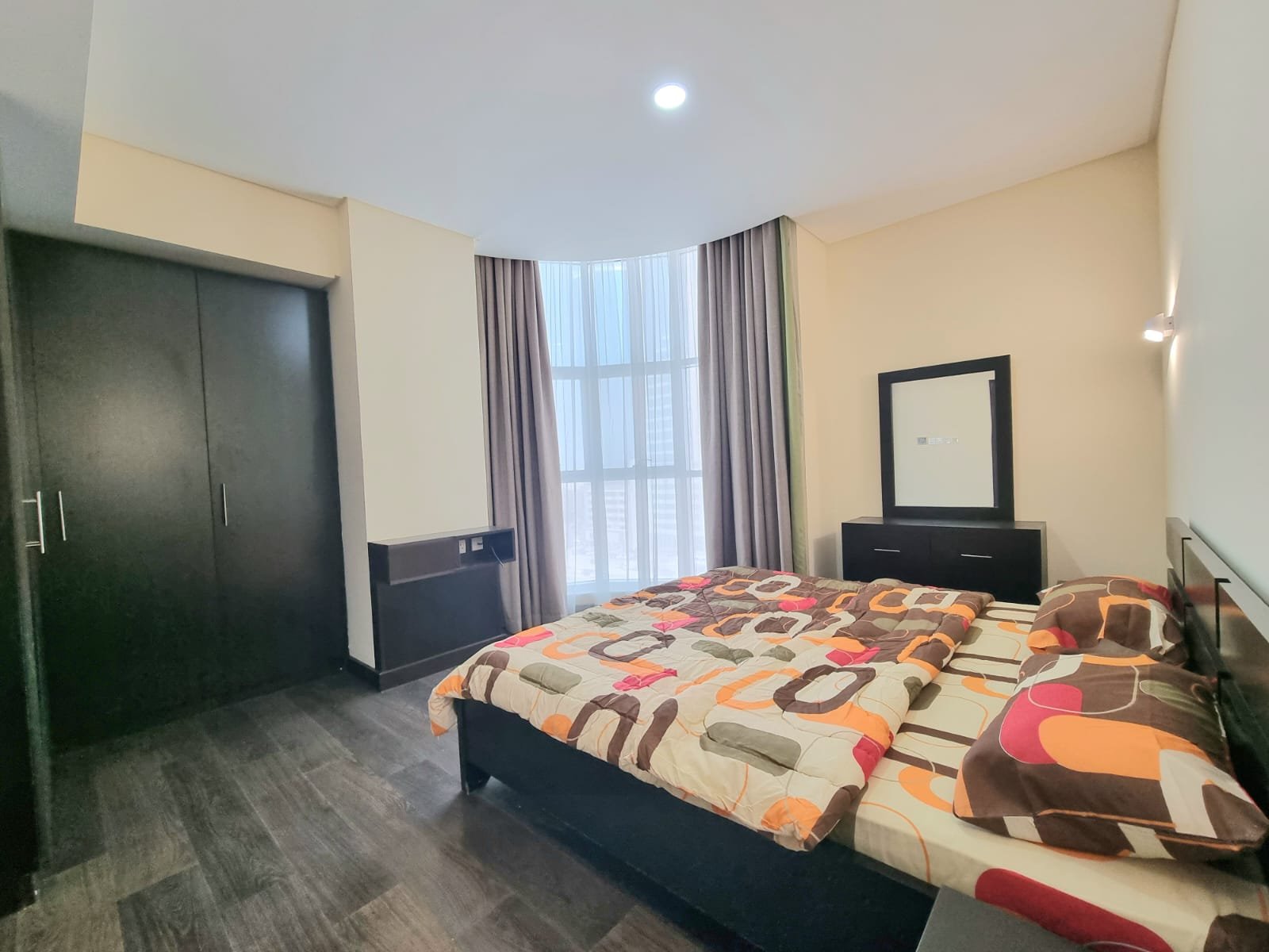 Modern 2-Bedroom Apartment In The Heart of Seef.