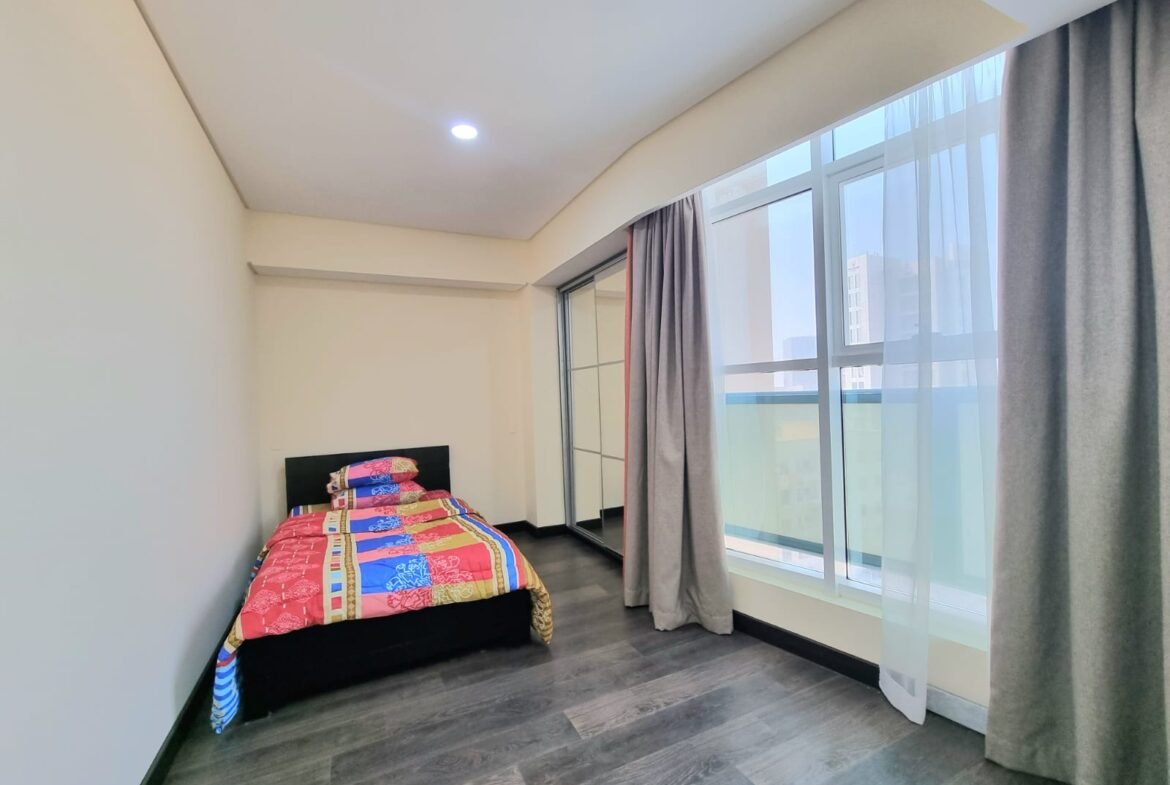 Modern 2-Bedroom Apartment In The Heart of Seef.