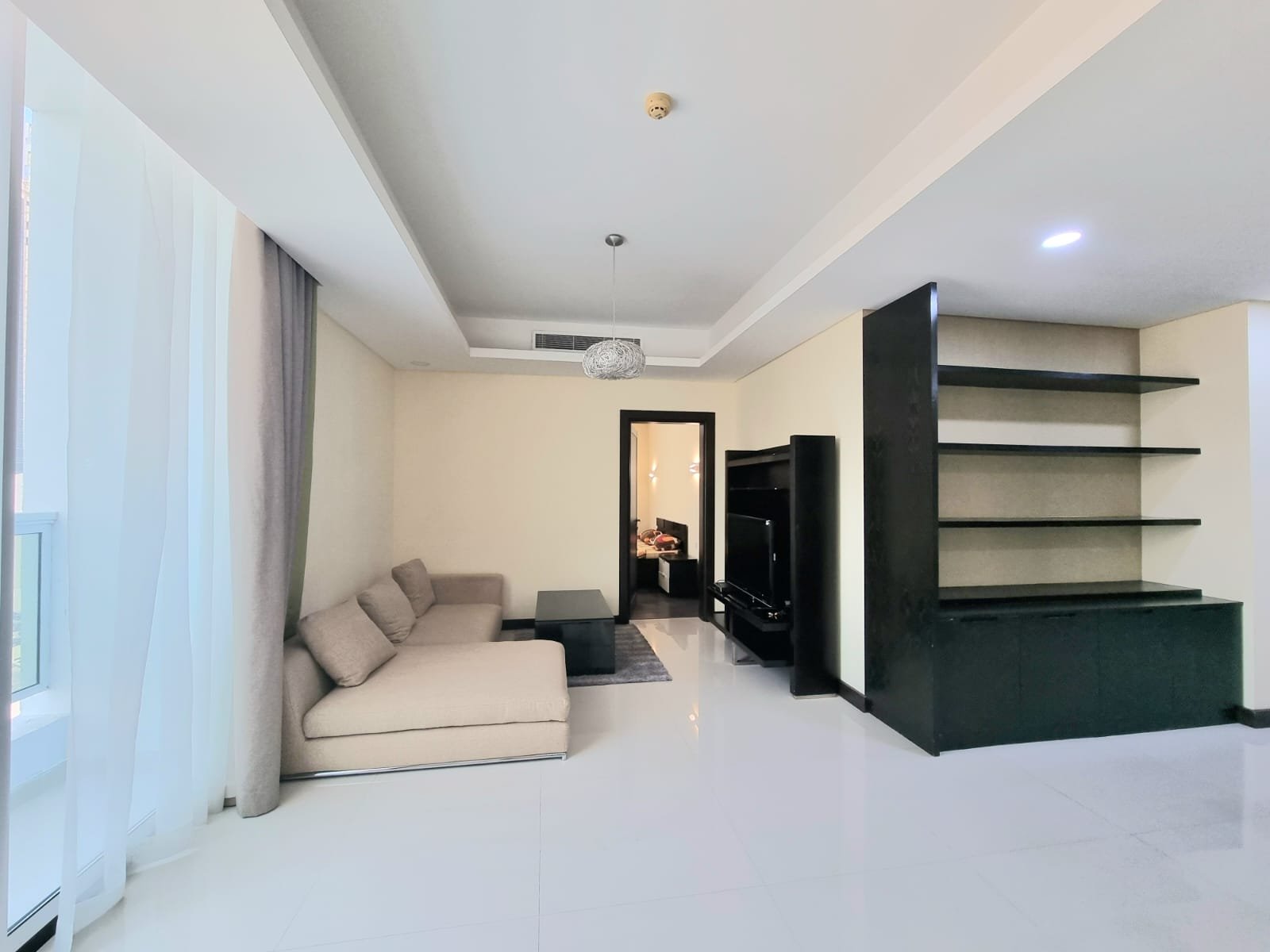 Modern 2-Bedroom Apartment In The Heart of Seef.