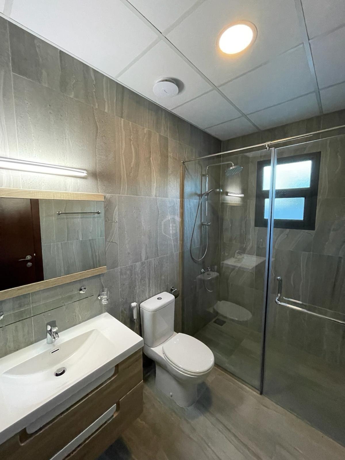 Affordable Modern 2-Bedroom Apartment For Rent In Saar