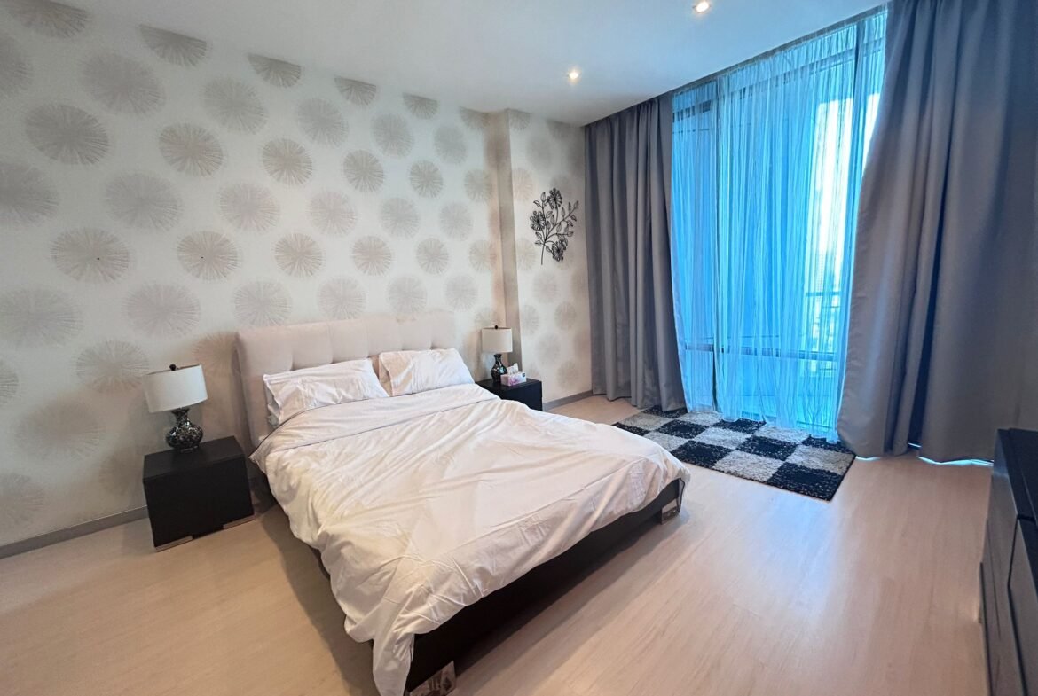 Luxury 2-Bedroom Apartment In The Heart of Seef.