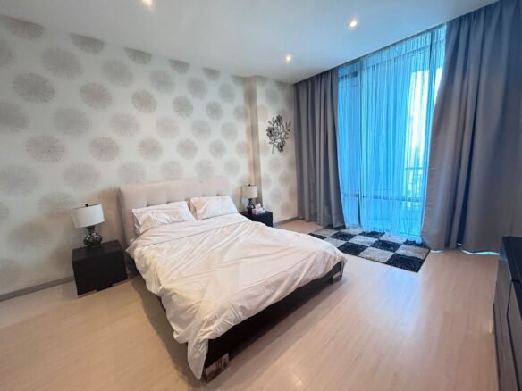 Luxury 2-Bedroom Apartment In The Heart of Seef.