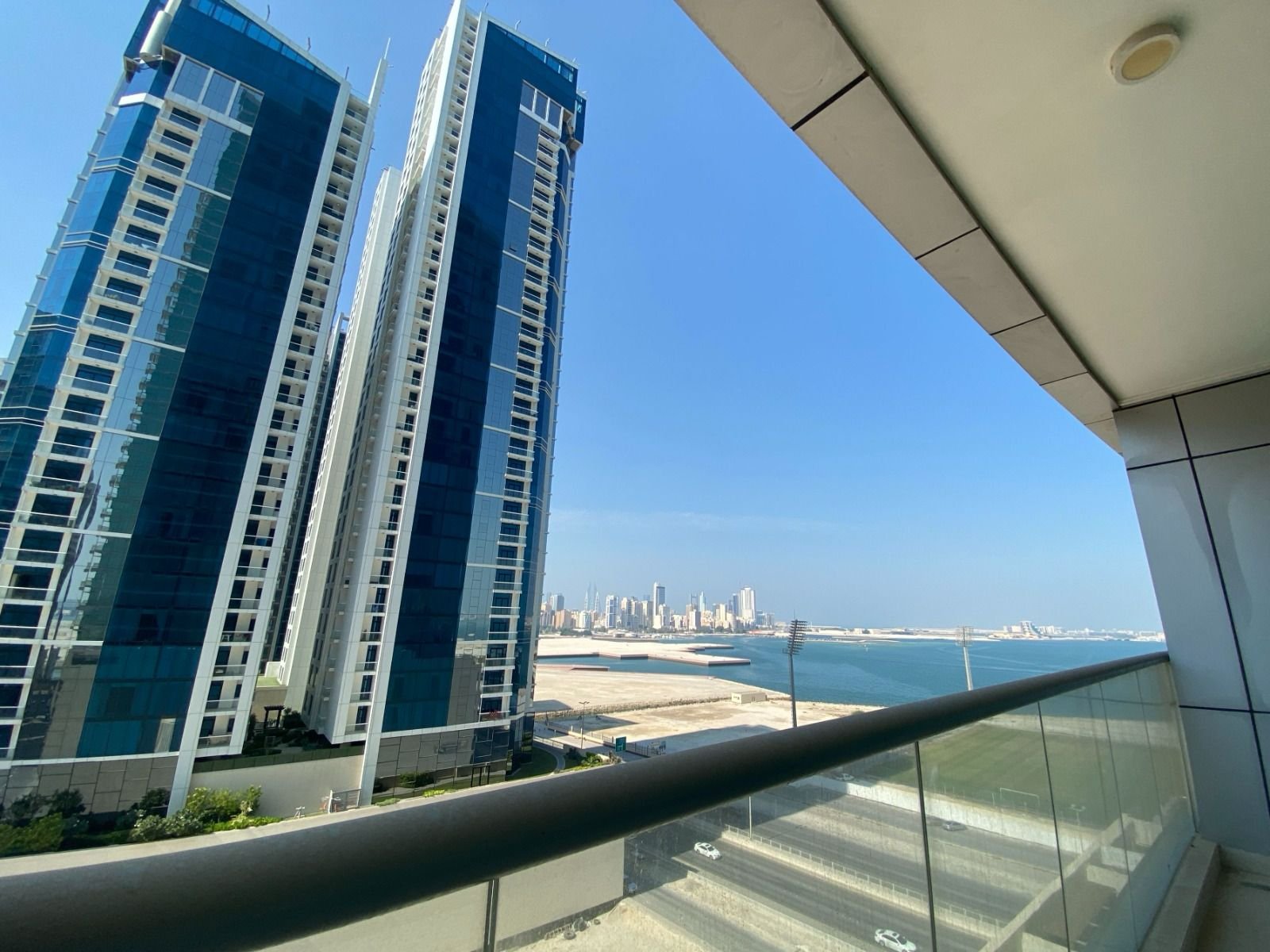 luxury Seaview 3-Bedroom Apartment In The Heart of Juffair.