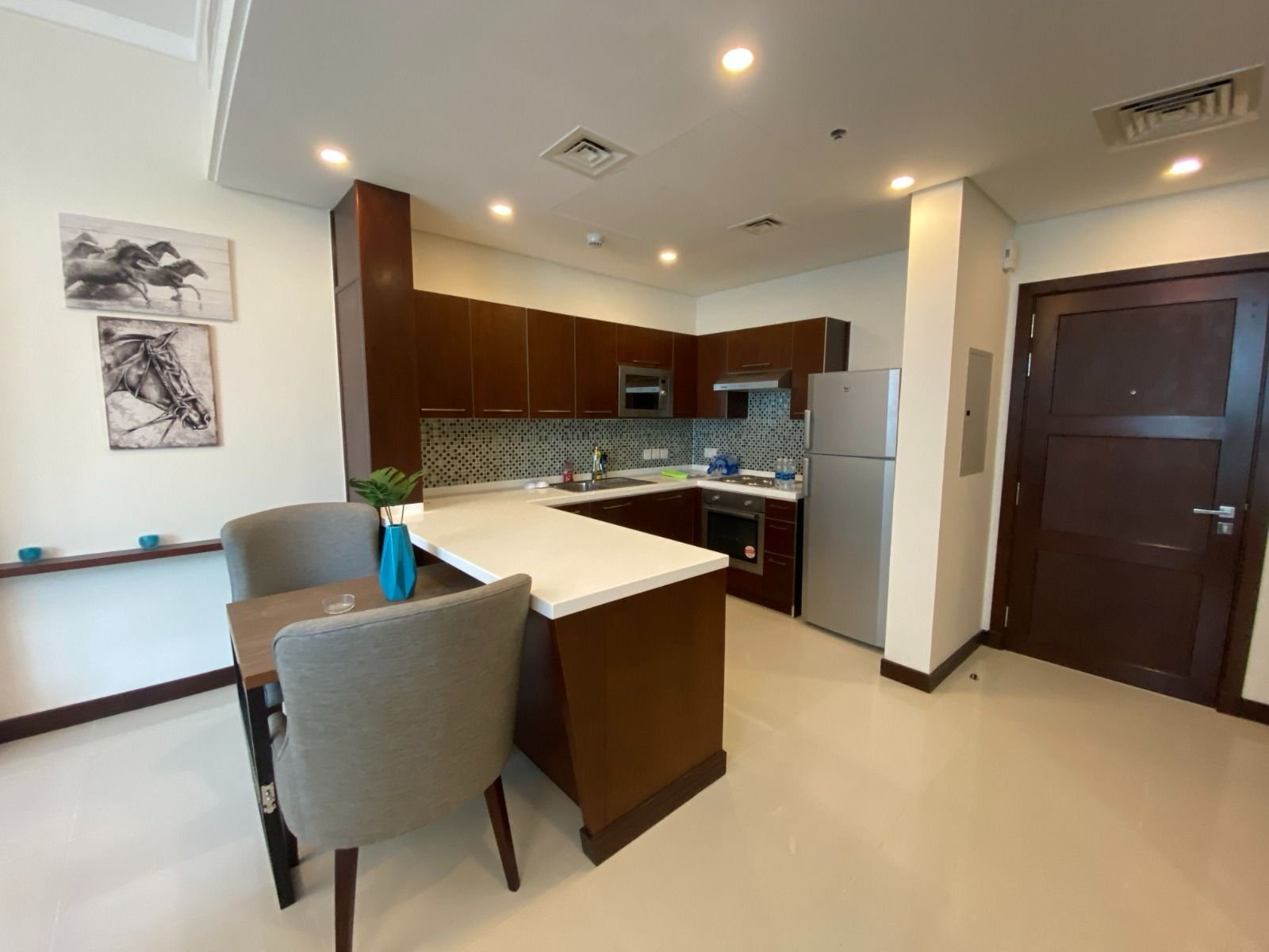 luxury Seaview 3-Bedroom Apartment In The Heart of Juffair.