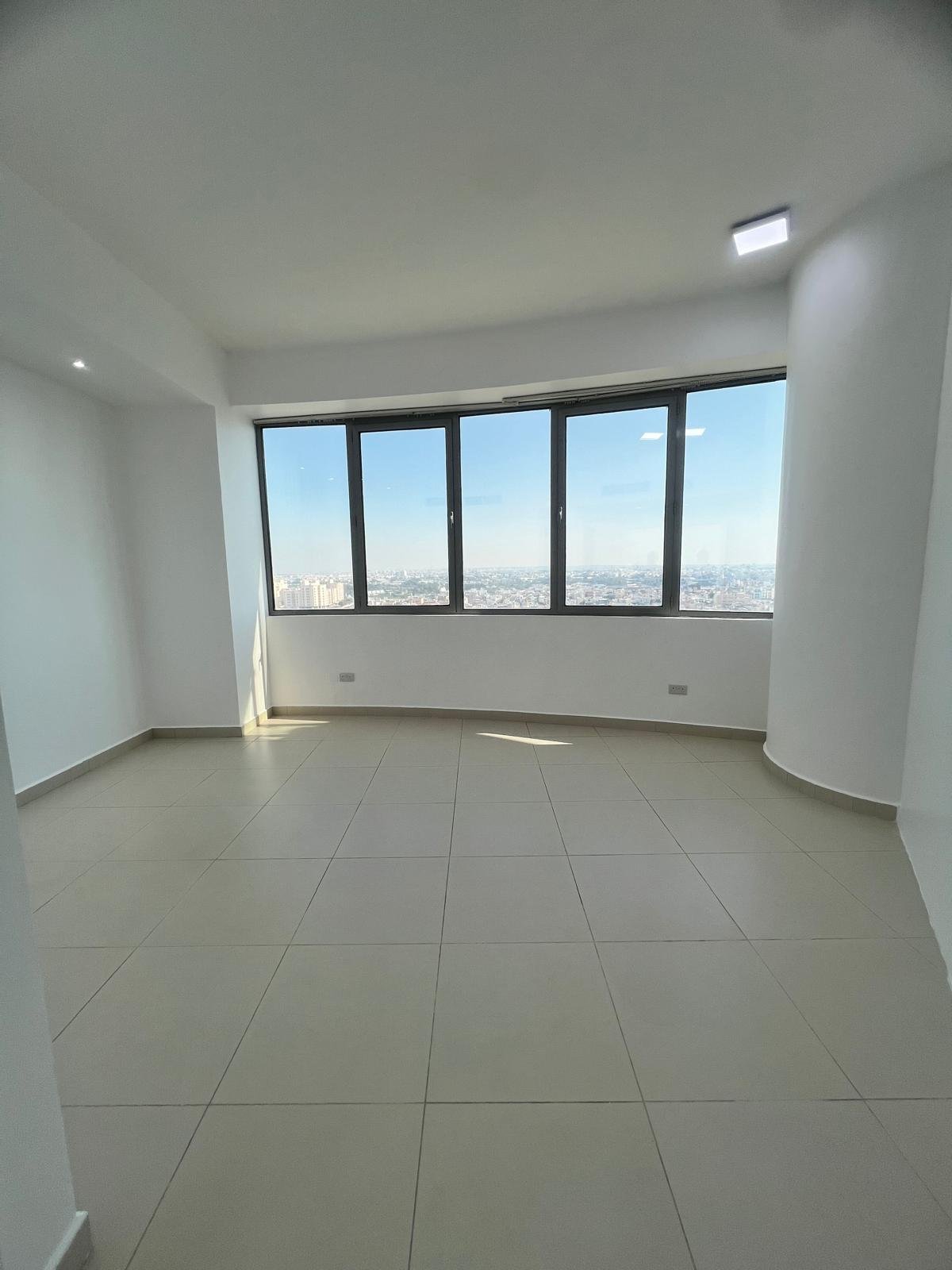 Spacious 2-Bedroom Apartment In The Center of Seef.