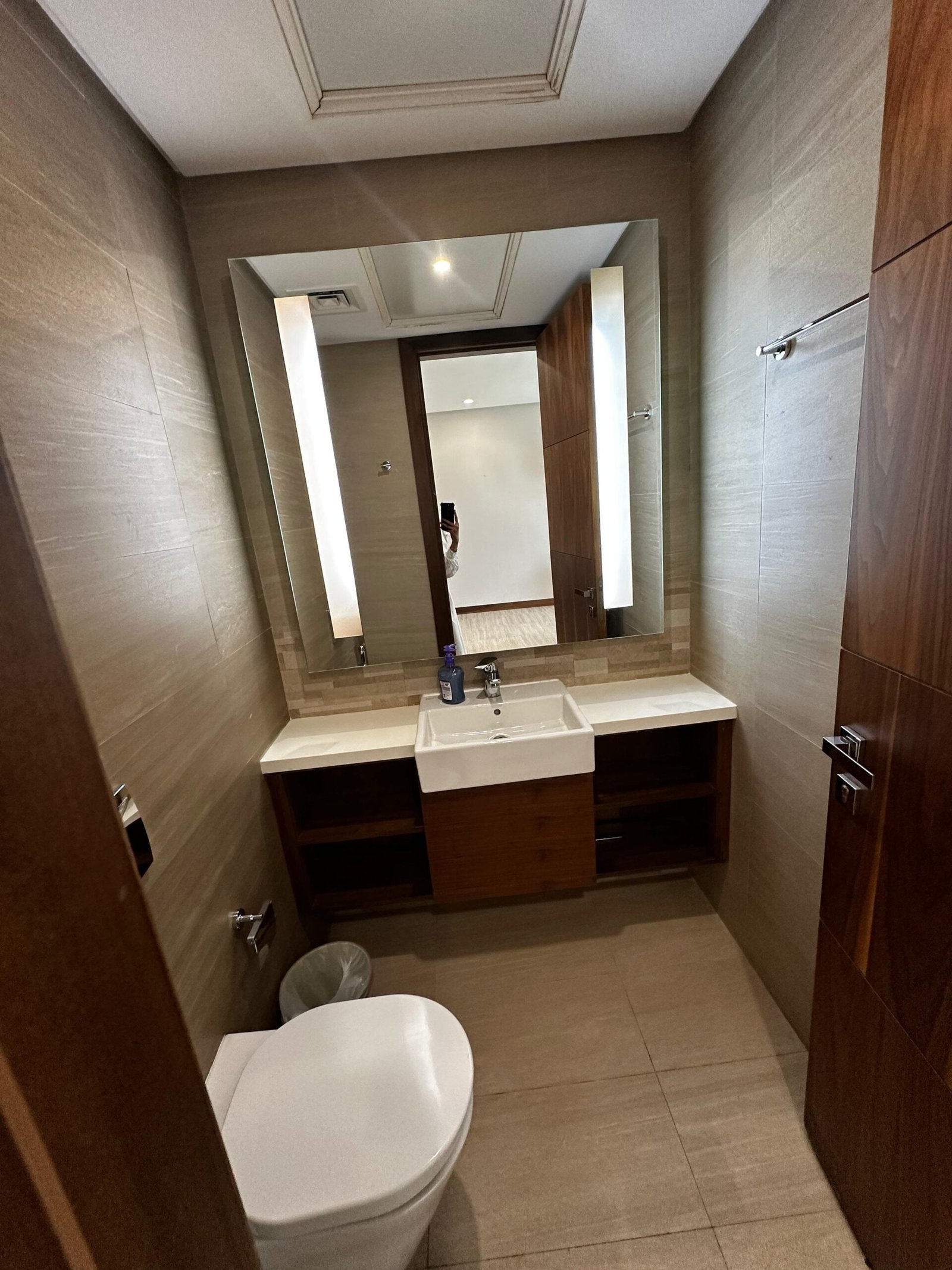 Exclusive Sea-View 2-Bedroom Apartment In Heart of Amwaj.