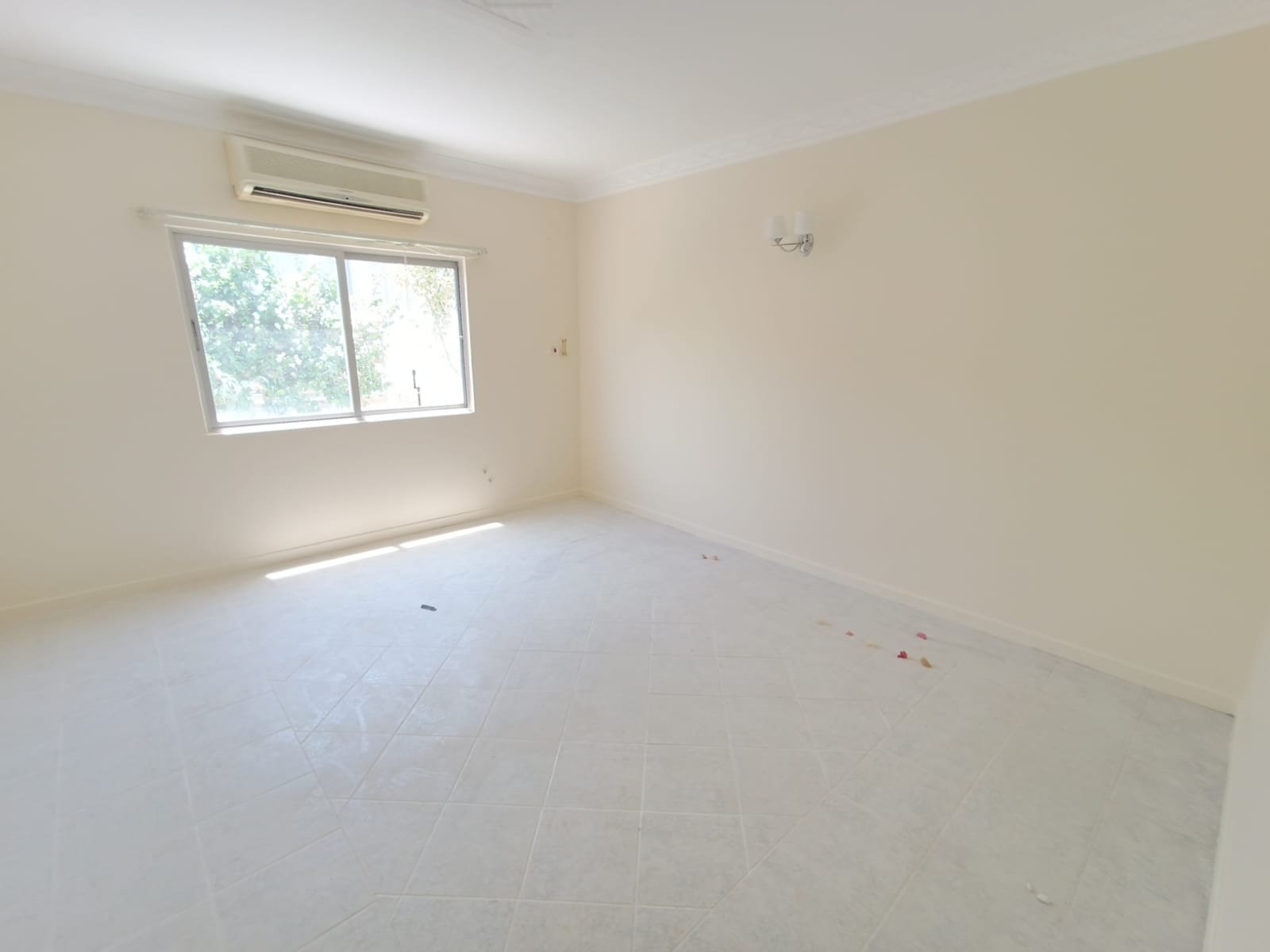 Exclusive 5-bhk VILA For Rent In The Center of Riffa