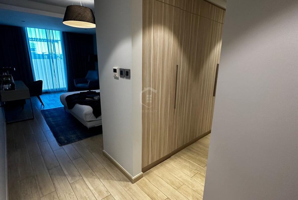 Luxury SeaView 1-Bedroom Apartment For Rent In Amwaj