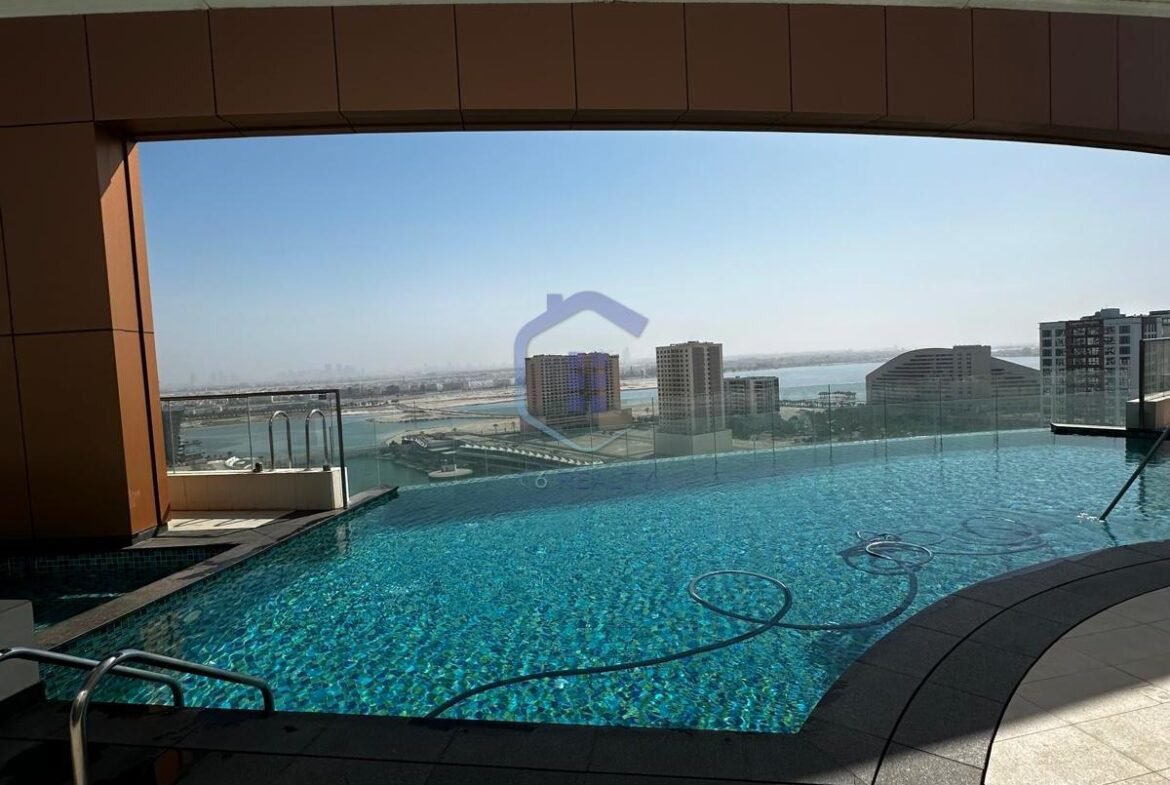 Luxury Spacious 1-Bedroom Apartment For Rent In The Center Amwaj.