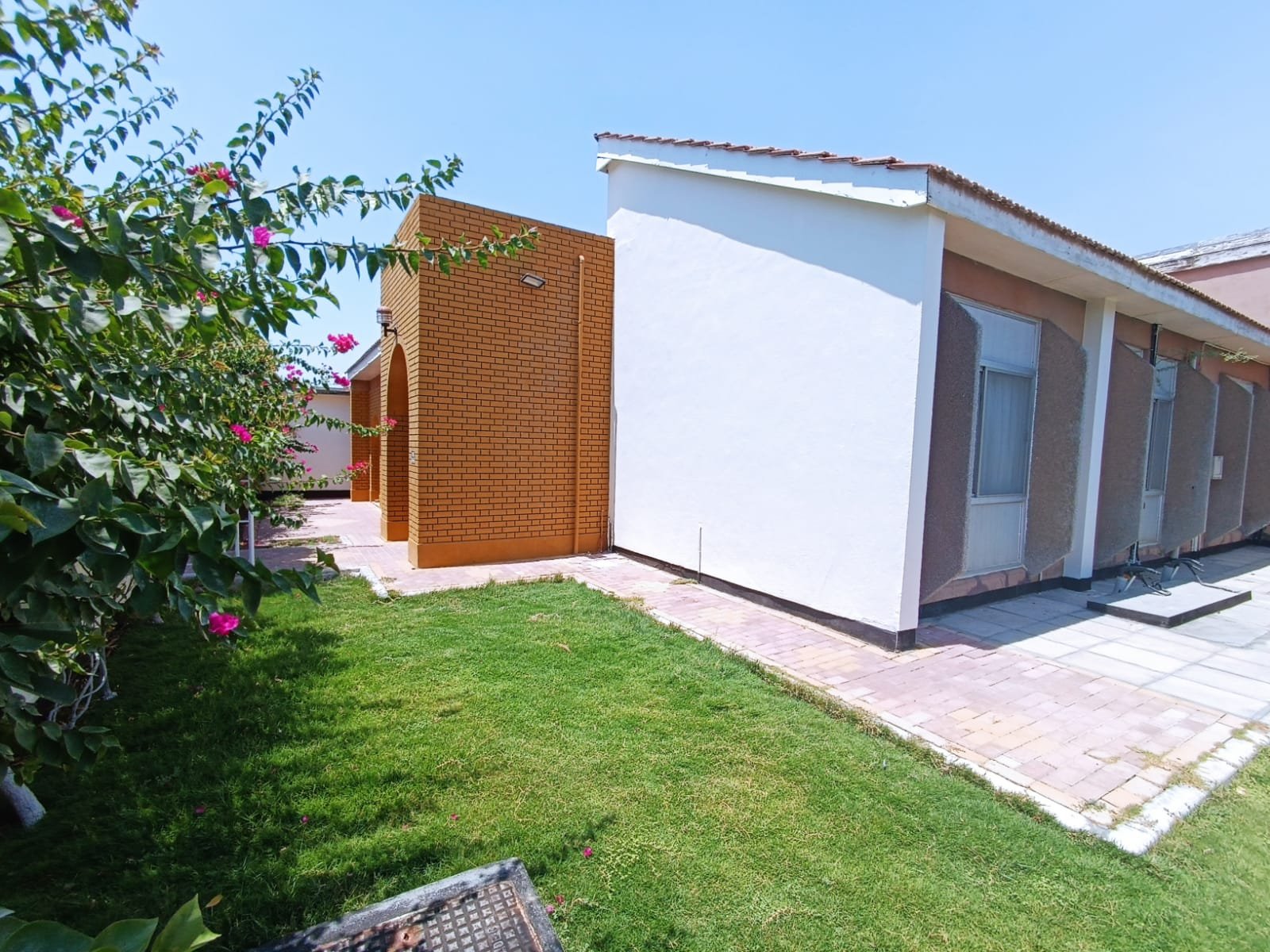 Luxury 3-BHK villa for Rent In The Center Of Barbar