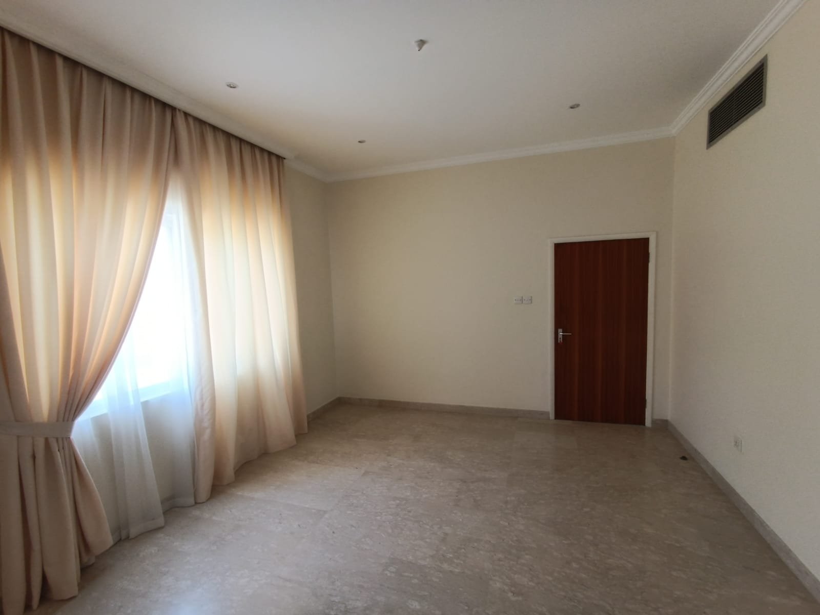 Luxury 3-BHK villa for Rent In The Center Of Barbar
