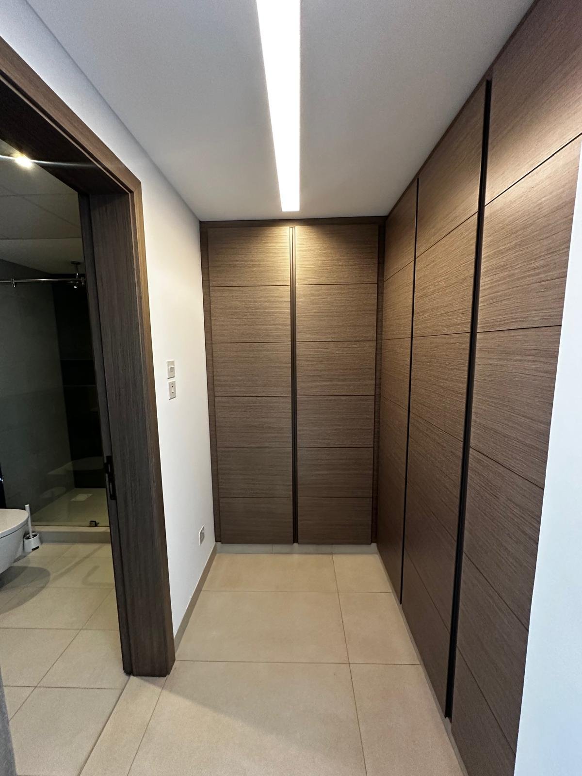 Humble 1-BHK Apartment in the Heart of Amwaj