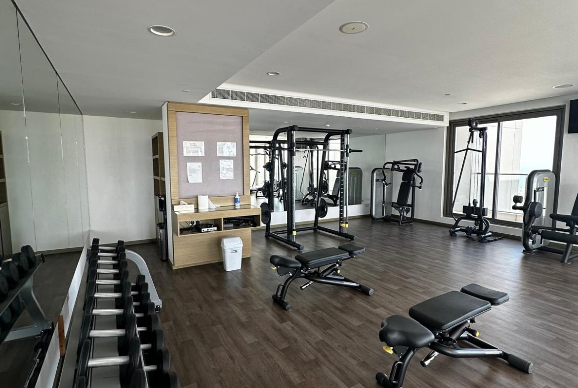 Humble 1-BHK Apartment in the Heart of Amwaj