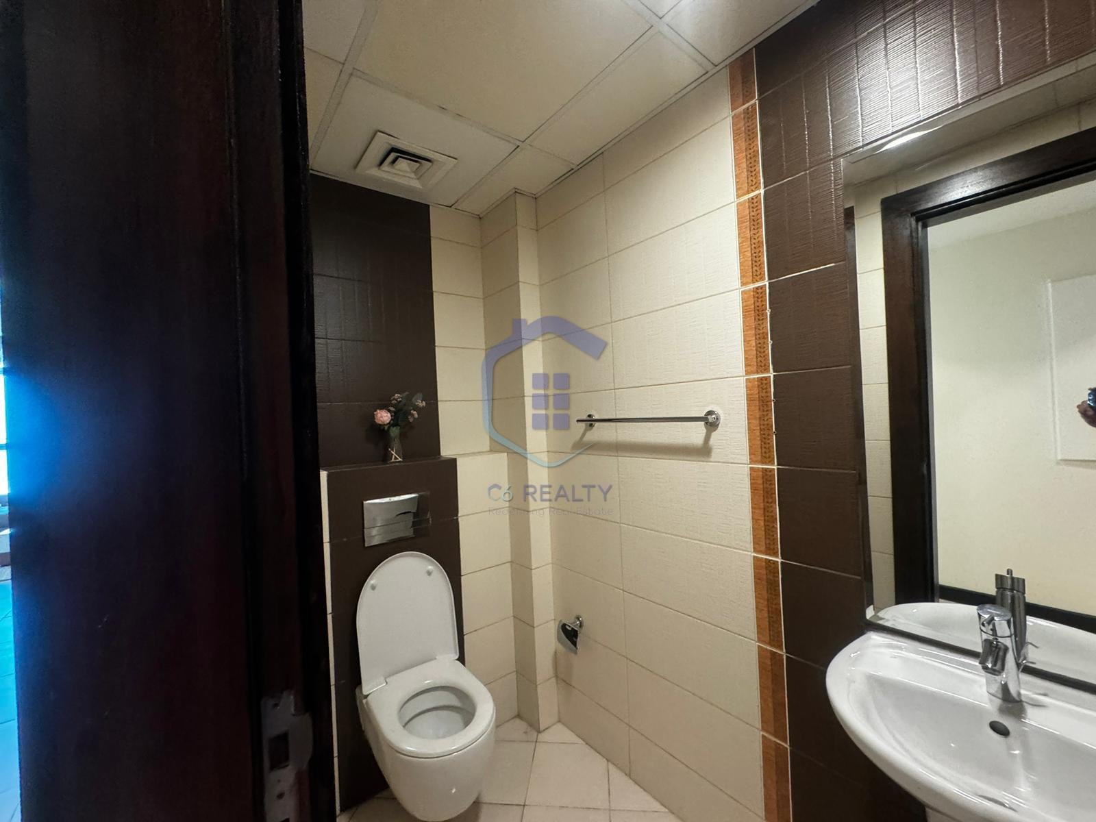 Affordable 1-Bedroom Apartment For Rent In The Center Of Zinj