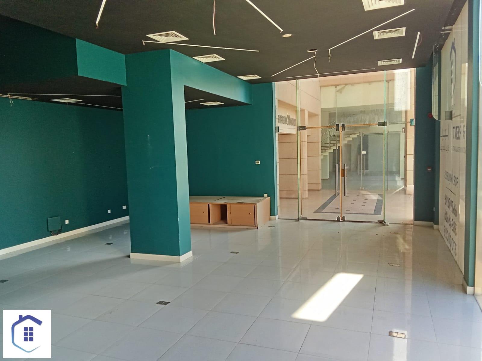 Luxury Spacious Showroom In The Heart Of The City.