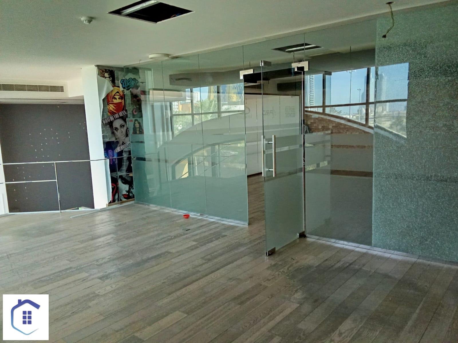 Luxury Spacious Showroom In The Heart Of The City.