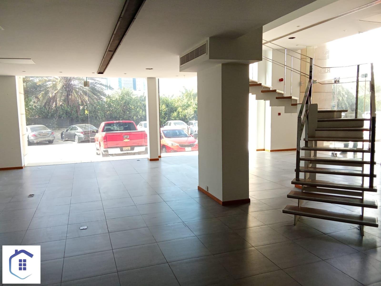 Luxury Spacious Showroom In The Heart Of The City.