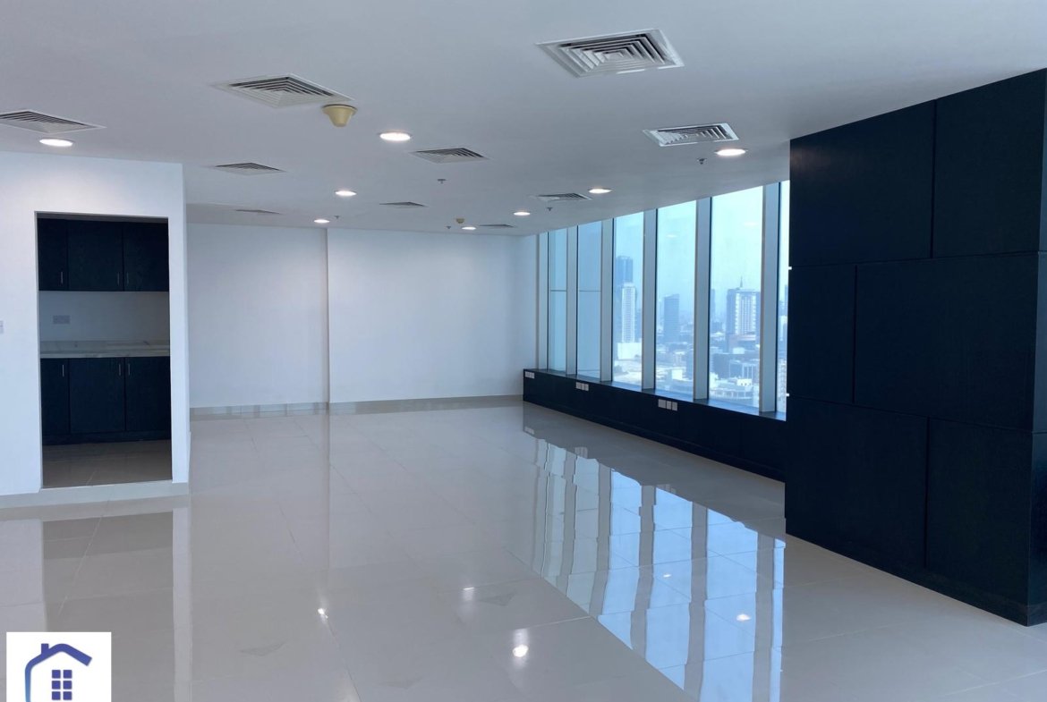 Luxury office Space for Rent in The Center of Seef.