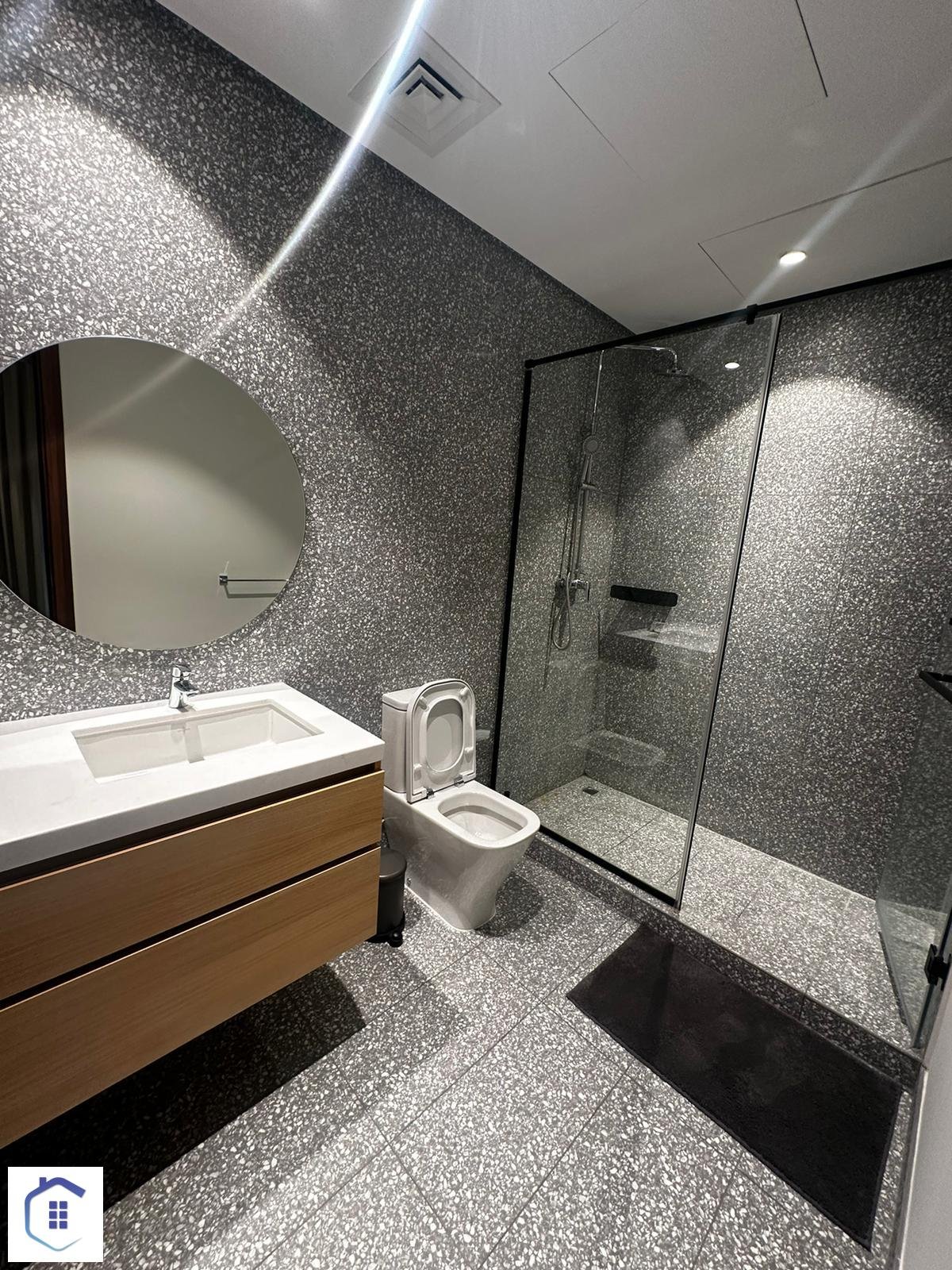 Luxury 2-Bedroom Apartment for Rent in the City of Saar.