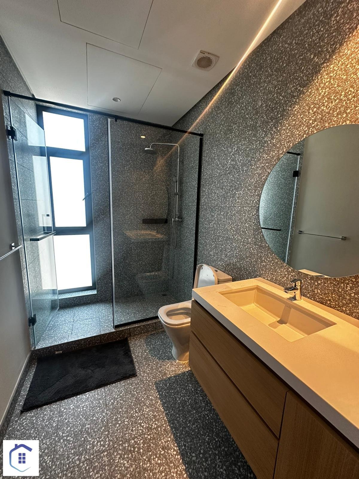 Luxury 2-Bedroom Apartment for Rent in the City of Saar.