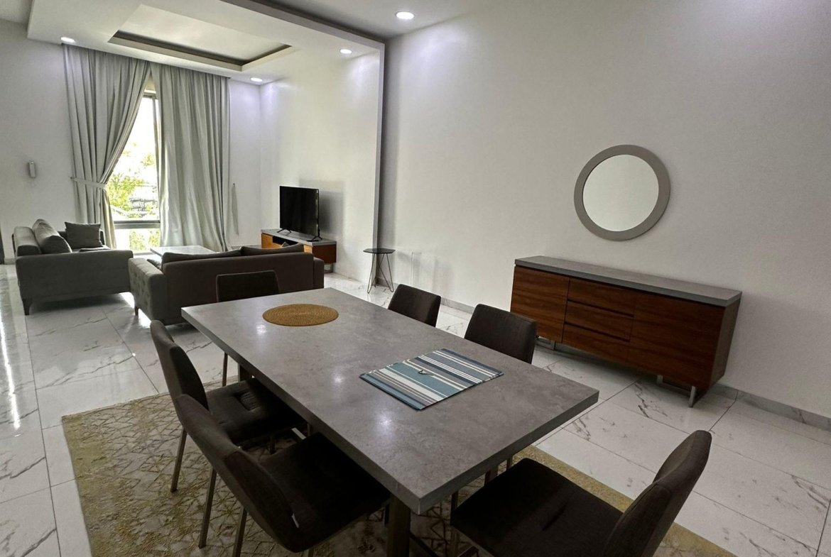 Modern Luxury 4-Bedroom Villa in the Heart of Saar.