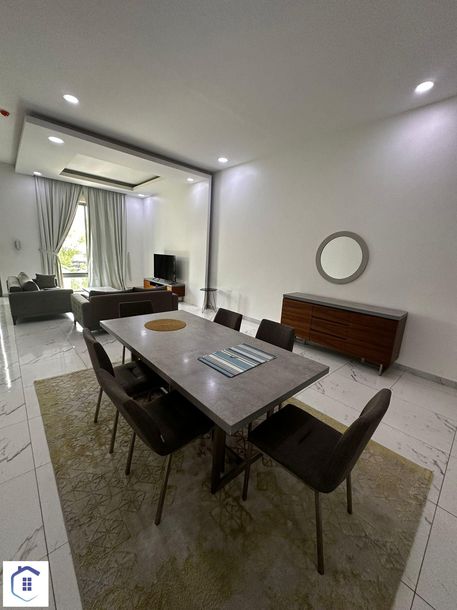 Modern Luxury 4-Bedroom Villa in the Heart of Saar.