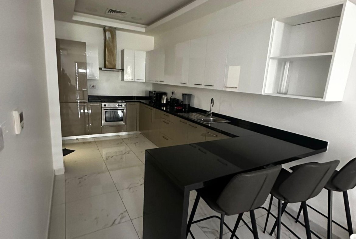 Modern Luxury 4-Bedroom Villa in the Heart of Saar.
