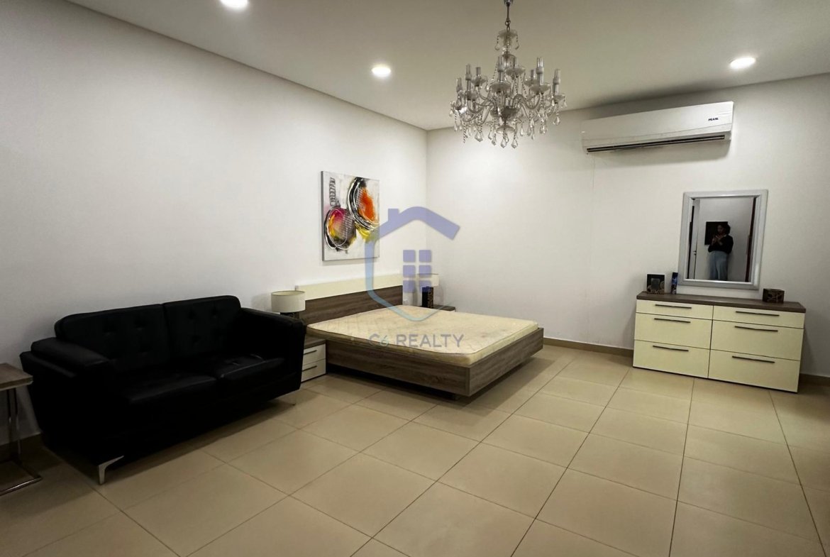 Affordable Spacious Studio For Rent In The CityCenter Of Saar