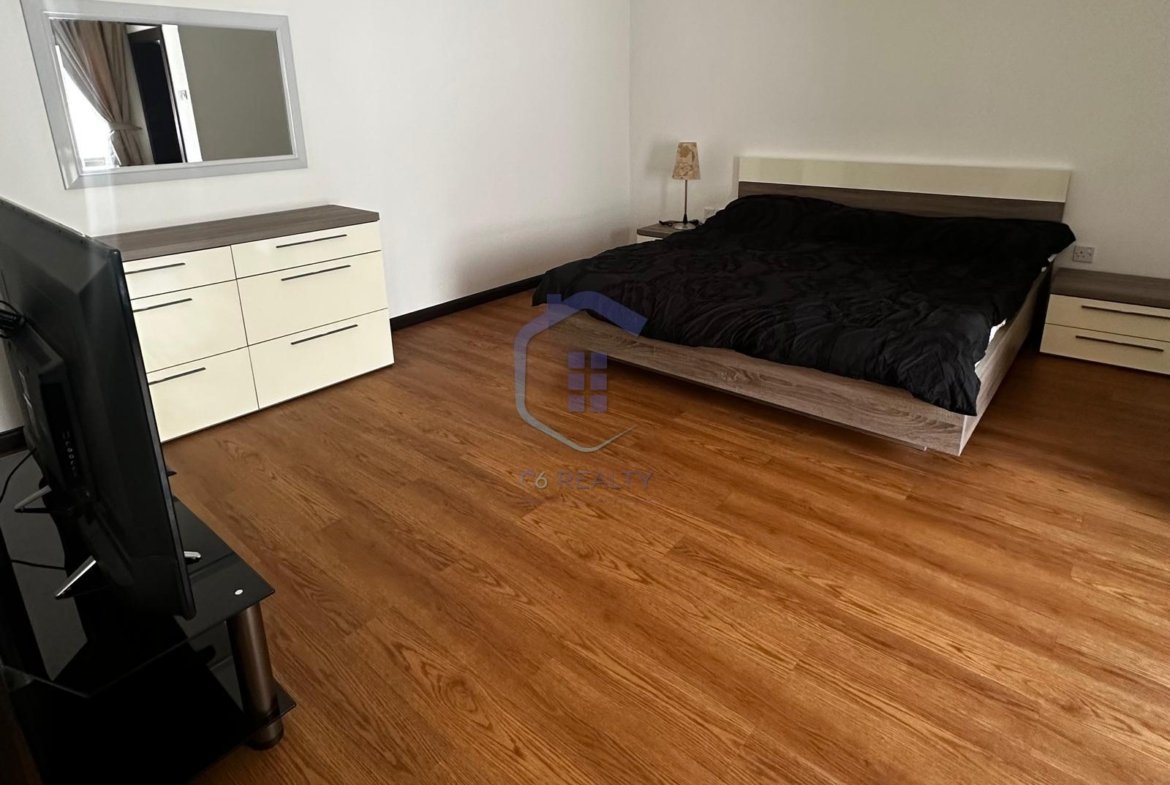 Affordable Spacious 1-Bedroom Apartment For Rent In The Center Saar.