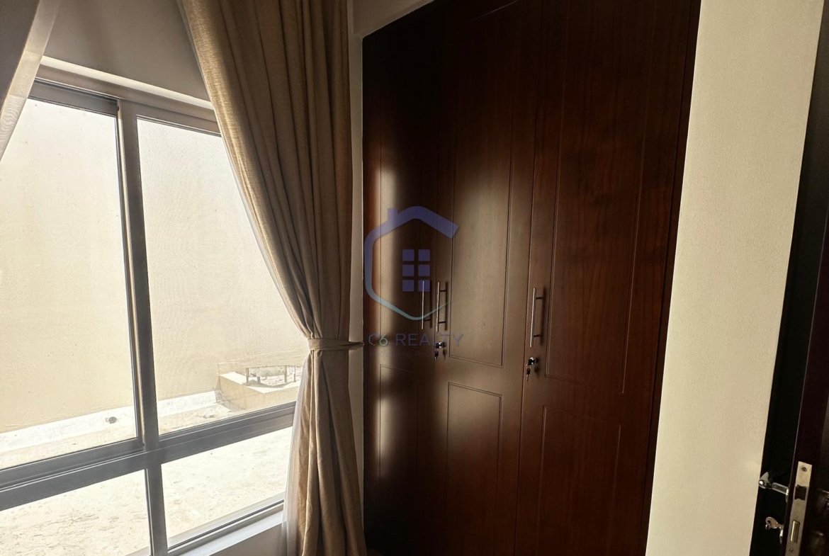 Affordable Spacious 1-Bedroom Apartment For Rent In The Center Saar.