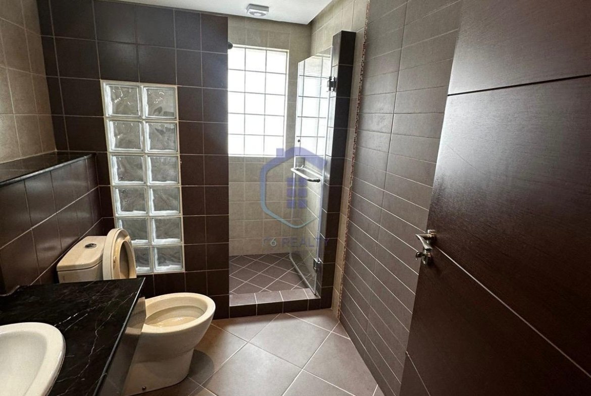 Exclusive Modern 3-Bedroom Apartment for Rent in Saar