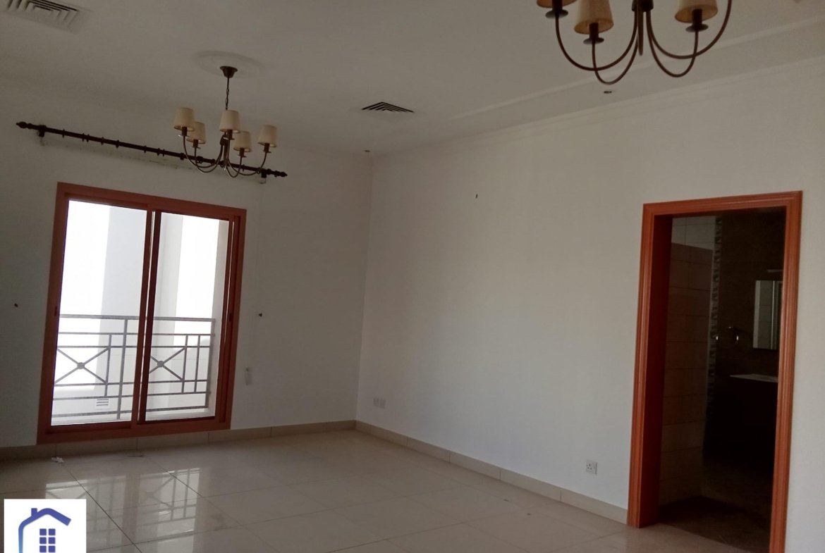 Luxury 4-Bedroom Villa for Rent in The Center Saar