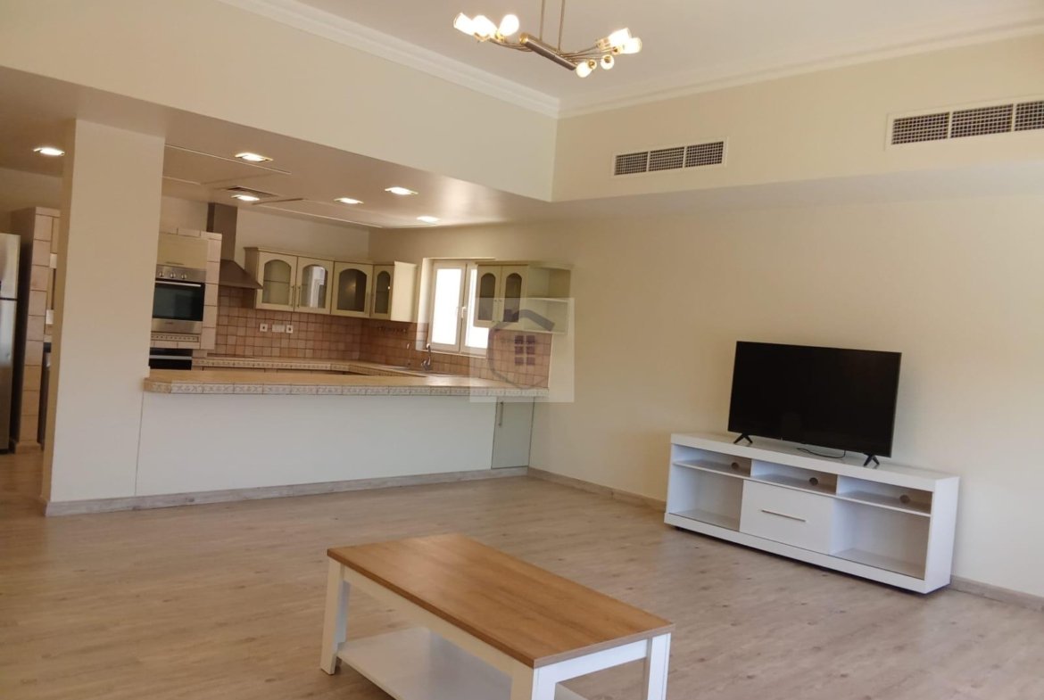 CityView Stunning 4-bedroom Villa for Sale in Maqaba