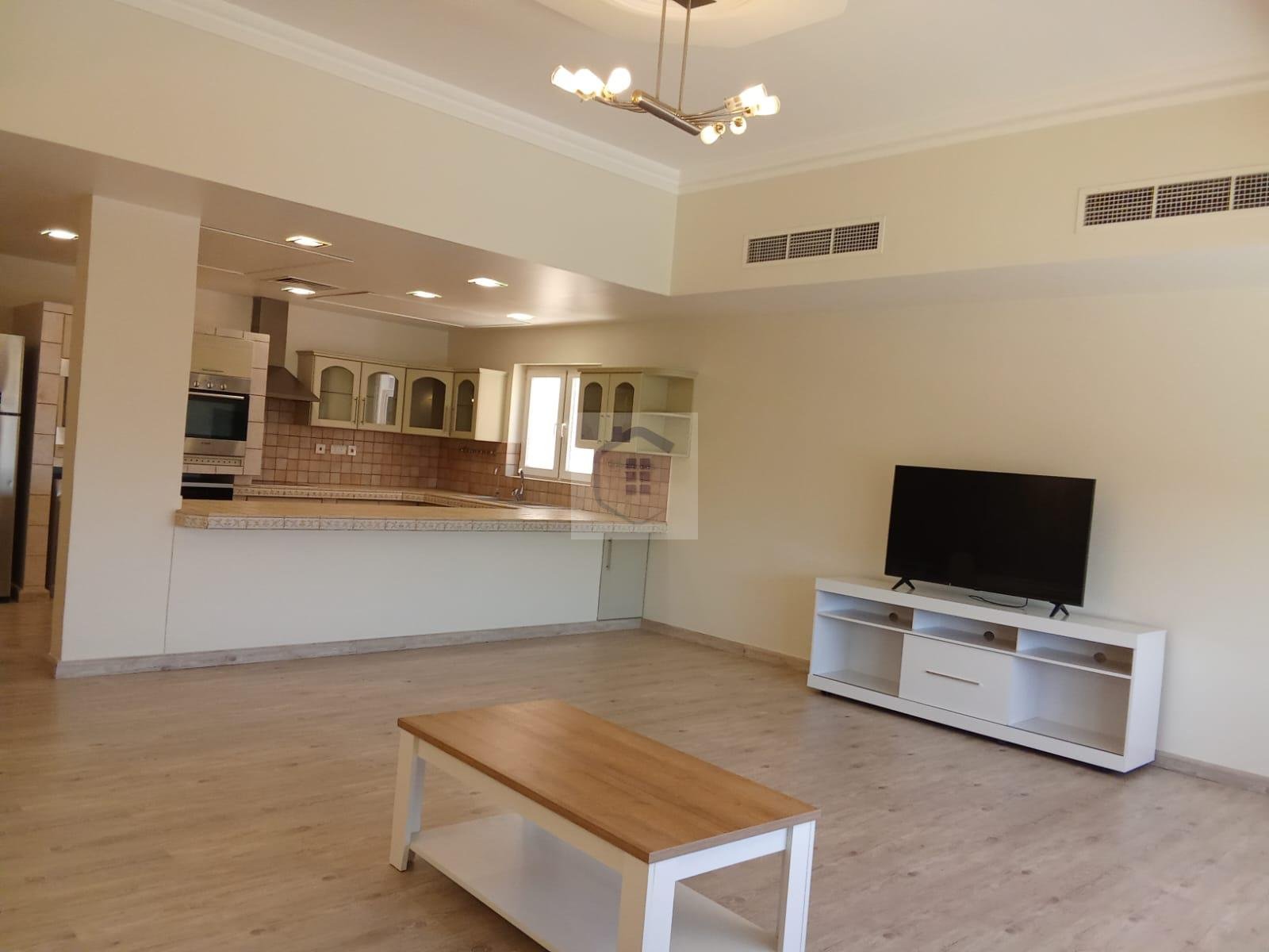 CityView Stunning 4-bedroom Villa for Sale in Maqaba