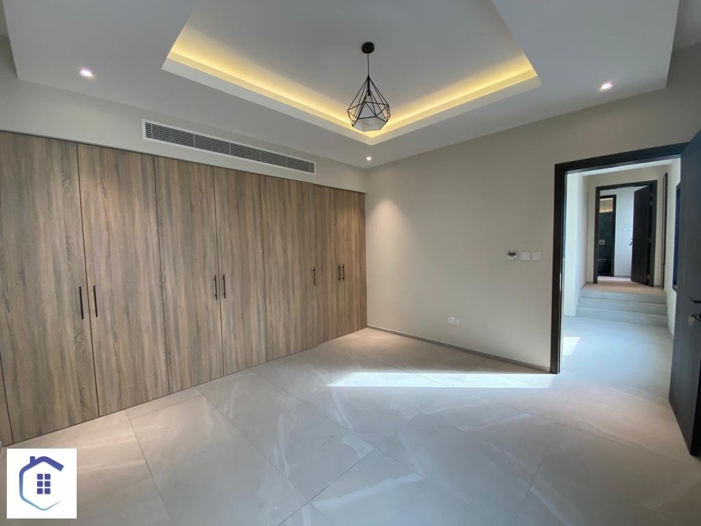 Luxury 3-Bedroom Villa for Rent in the Center of Saar